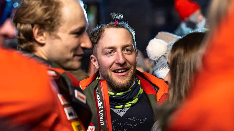 Ski alpin : coiffure équipe de Suisse. Pour sa part, Justin Murisier a préféré opter pour un petit palmier.