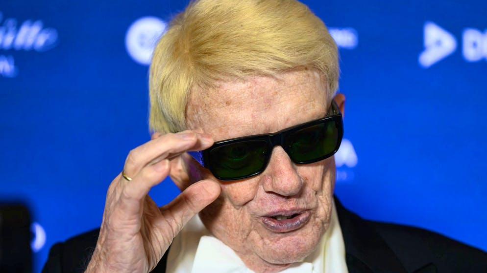 Heino goes on tour with his hits and the national anthem 