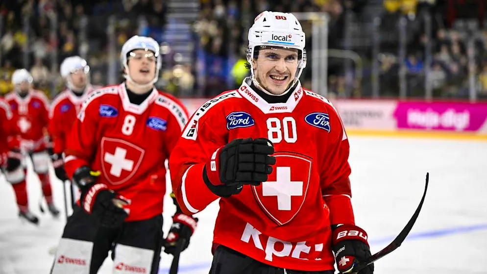 Nicolas Baechler (right) and Simon Knak are among the winners in the Swiss team