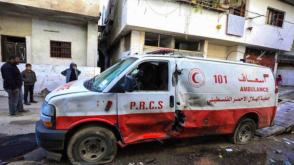 ARCHIVE - A destroyed ambulance in the West Bank (archive photo). Photo: Ayman Nobani/dpa