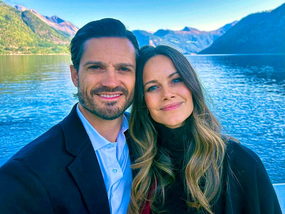 This is the name of the newborn Swedish princess - Gallery. The full name of the daughter of Princess Sofia and Prince Carl Philip is: Princess Ines Marie Lilian Silvia, Duchess of Västerbotten.