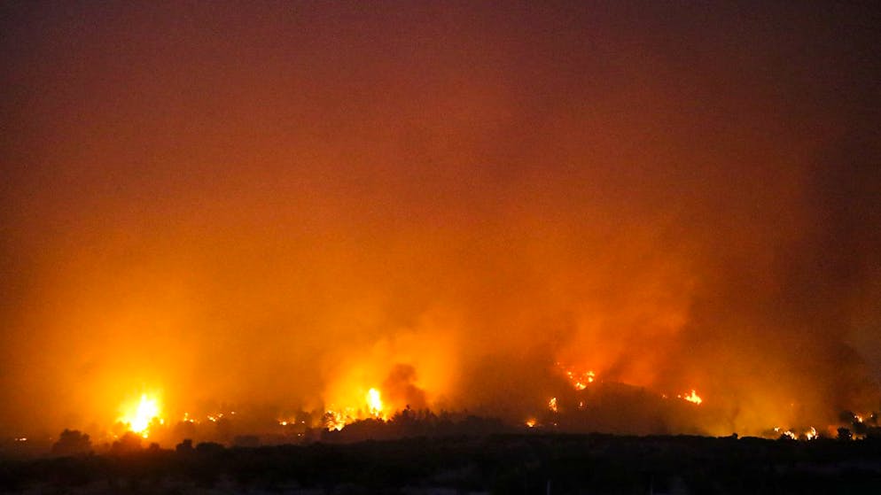 Un'ondata di calore che ha investito almeno quattro regioni cilene ha costretto il governo a decretare il coprifuoco nei comuni più colpiti e un pattugliamento militare nel fine settimana. (Immagine simbolica)