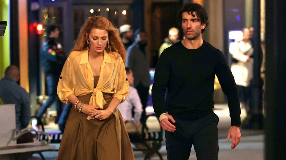 Non solo cinema. Justin Baldoni accusa Blake Lively: «Ha gonfiato il budget di 