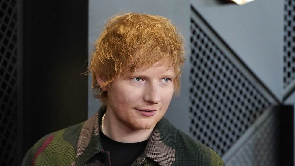 Secondo le forze dell'ordine locali, l'esibizione non era autorizzata.