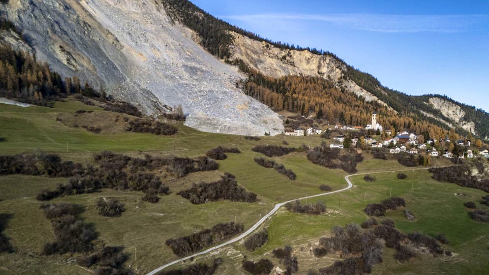 Con delle restrizioni. Frana a Brienz, gli abitanti possono tornare a casa per alcune ore
