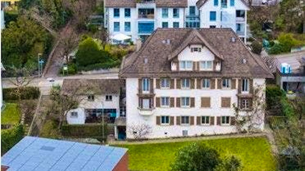 Hönggerberg. The property is located in the Höngg quarter in district 10 in Zurich, below the Hönggerberg campus of ETH Zurich.