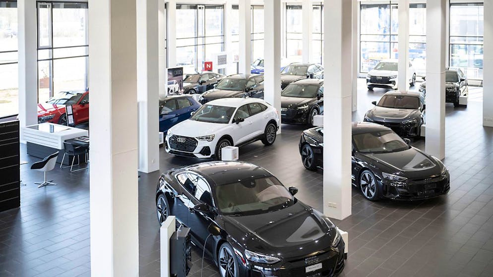 Gli svizzeri sembrano avere meno voglia di un'auto nuova.