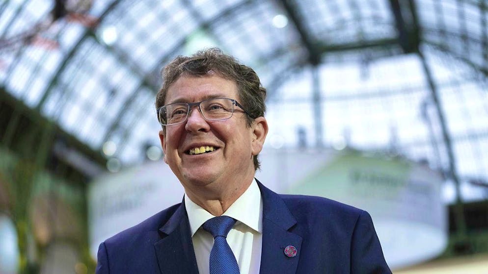 Following his participation in the AI Action Summit in Paris, Communications Minister Albert Rösti is proposing an AI summit in Switzerland.