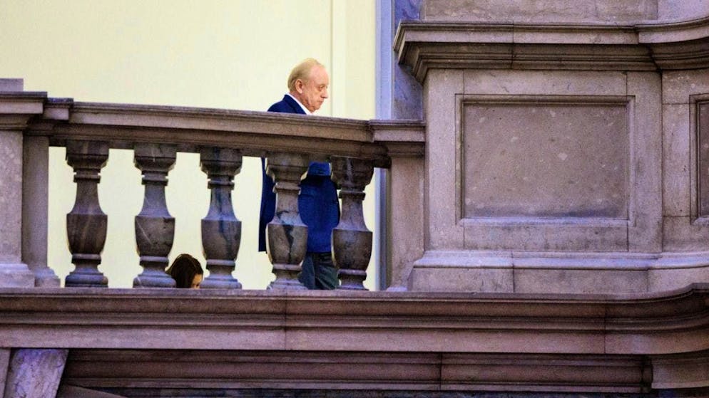 ARCHIVE - Alfons Schuhbeck, star chef and entrepreneur, leaves the courtroom (archive photo). Photo: Matthias Balk/dpa