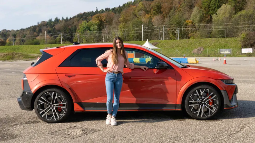 Für Cyndie steht beim Hyundai Ioniq 5 N klar der Spass im Vordergrund. Diese Versprechen löst er aber auch ein.