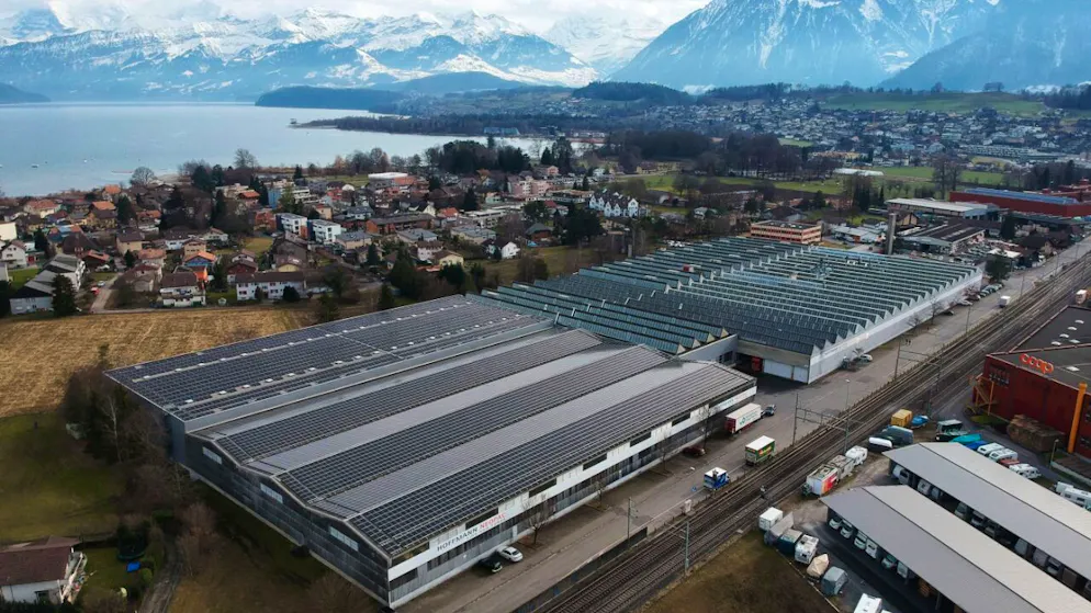 Der Verpackungshersteller Hoffmann Neopac trennt sich vom Dosengeschäft und schliesst seinen Standort in Thun.