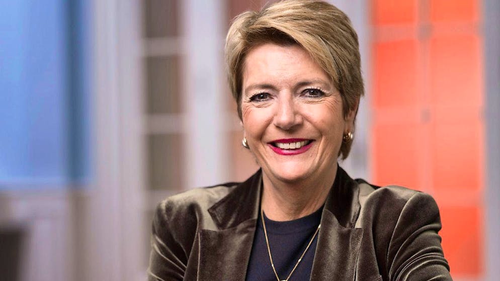 Karin Keller-Sutter has a good laugh financially. (Archive image)