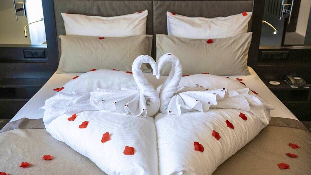 Lovers give more time instead of roses on Valentine's Day - Gallery. Instead of flowers, more and more couples are giving each other the gift of time together. (archive picture)