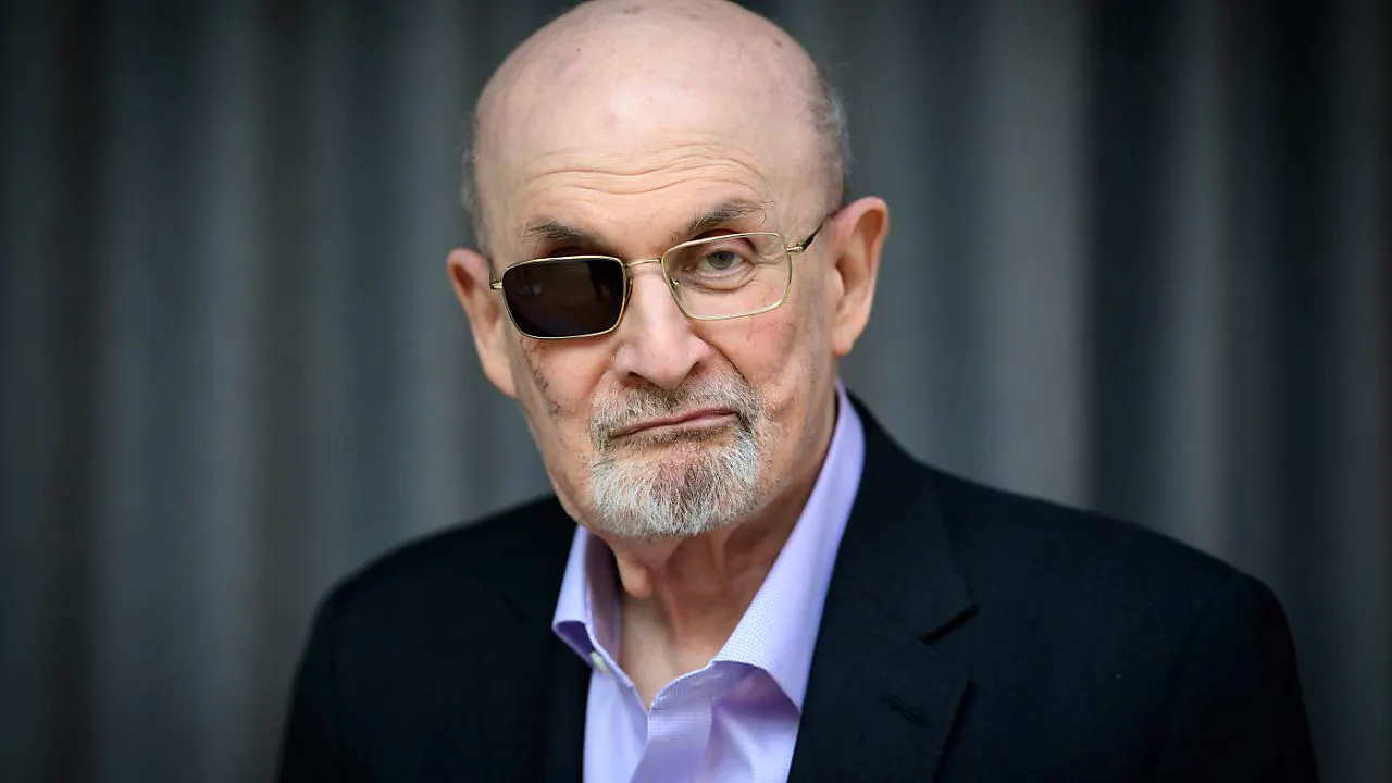 Great Britain. Author Rushdie meets his attacker in court