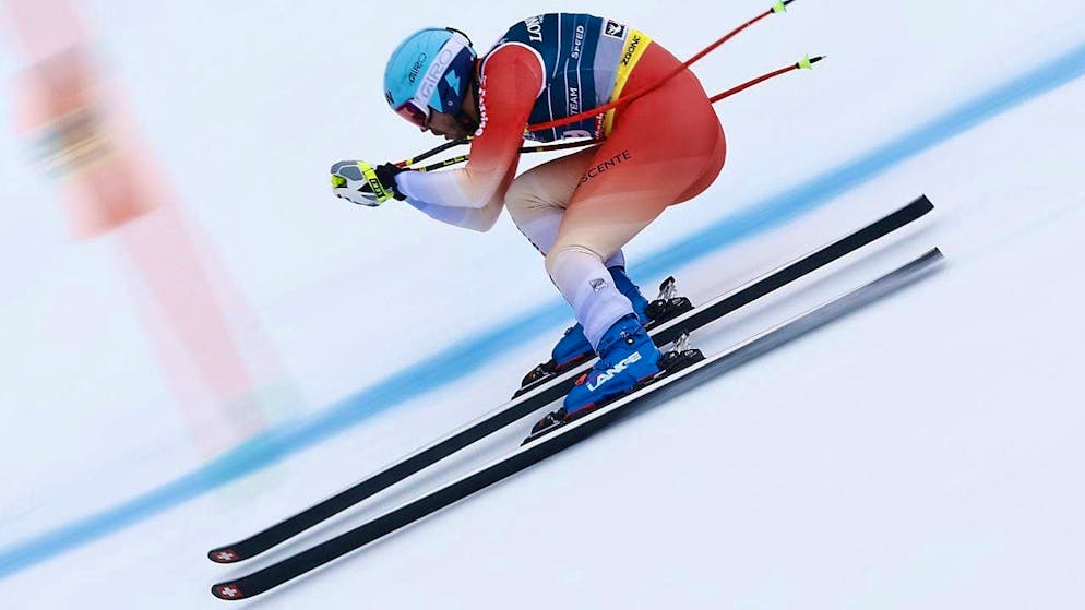 Alexis Monney puts his slalom partner Tanguy Nef in pole position in the combined team event