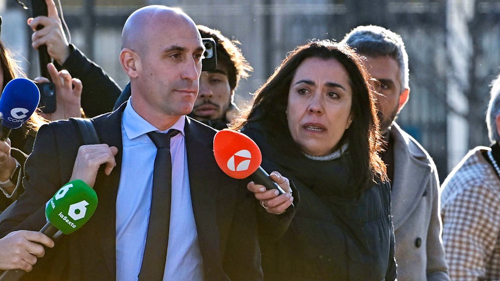 L'avocate de Luis Rubiales a demandé jeudi la relaxe pure et simple de l'ex-patron du football espagnol.