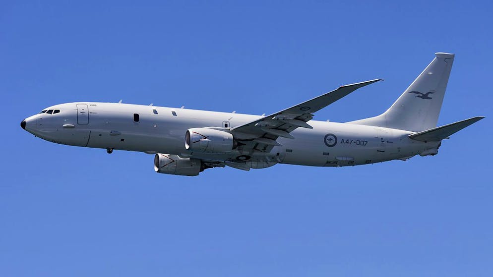 Pechino respinge le accuse di Canberra di manovre «non sicure».