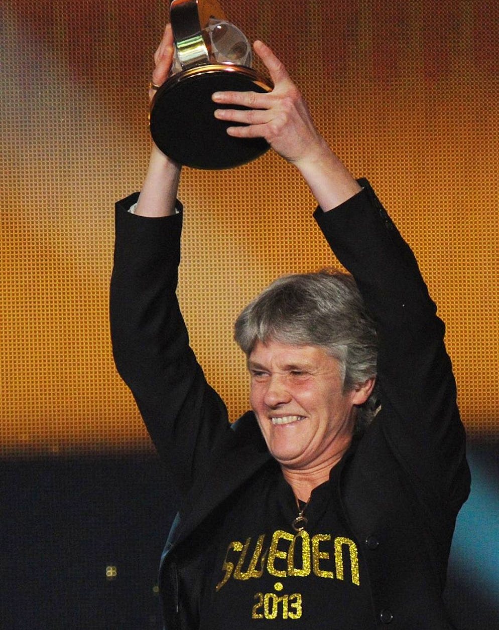 Pia Sundhage è stata eletta FIFA Women's World Coach dell'anno nel 2013.