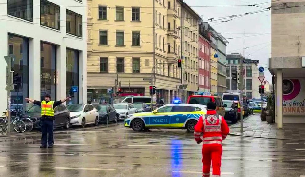 Vehicle driven into group of people in Munich - Gallery. Major operation in Munich.