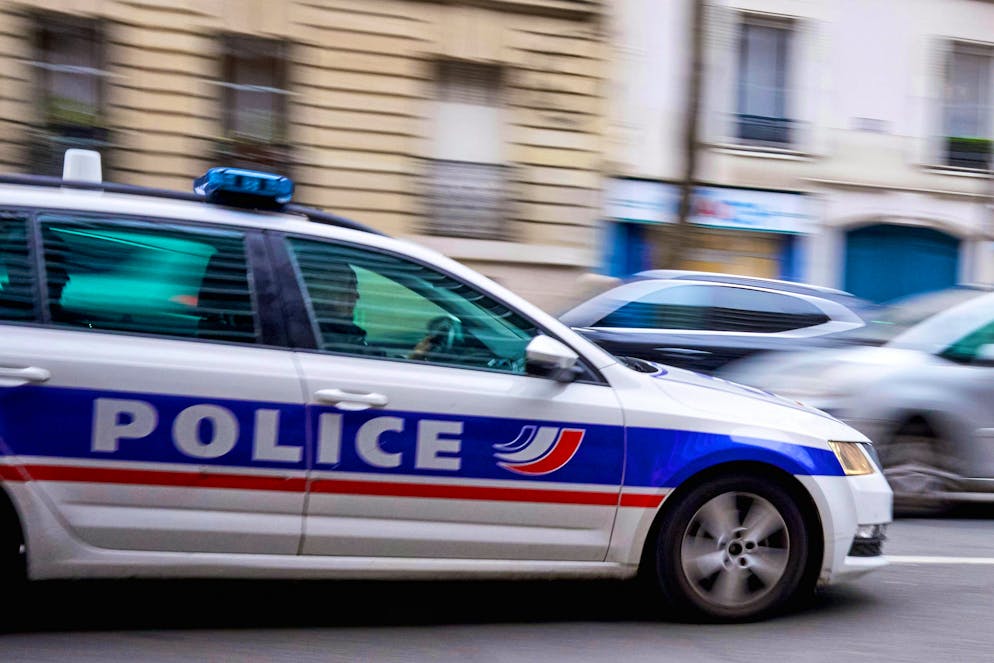 The French police are currently carrying out a major operation.