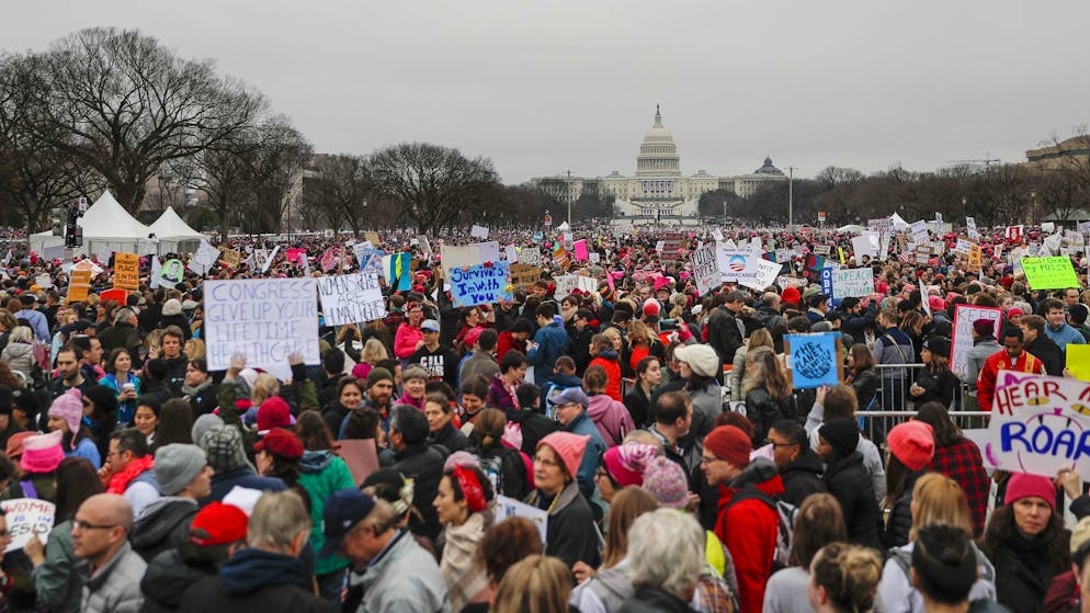 Warnings of a constitutional crisis. Where is the resistance to Trump?