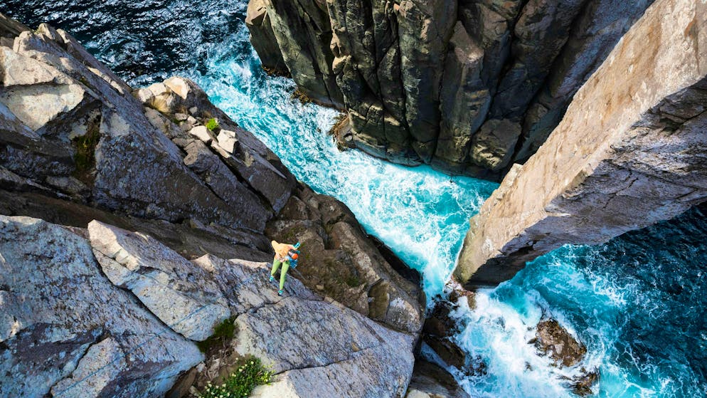 A climber on her way to the foot of the Totem Pole. (archive picture)