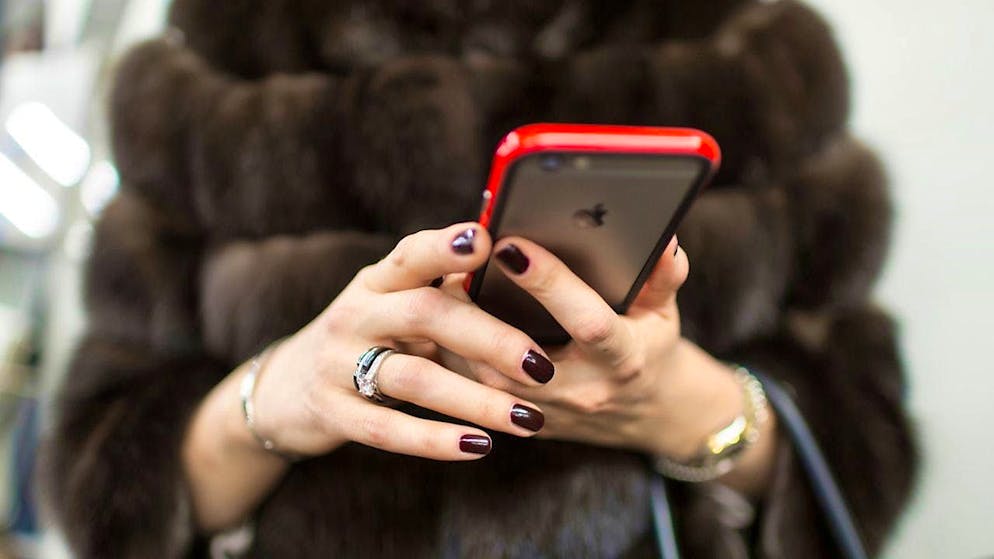 The Federal Council agrees with the demand to better protect Swiss telephone numbers and domain names against misuse. (theme picture)