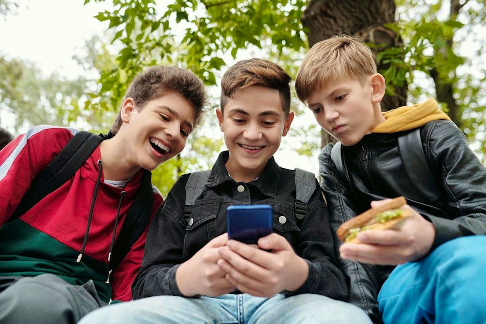 Safety on the internet: Dangerous content online – what parents need to know