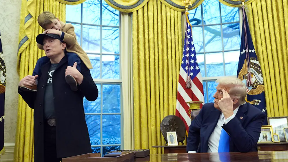 «Sembra una piccola peste». Lo «show» del figlio di Musk da Trump fa discutere