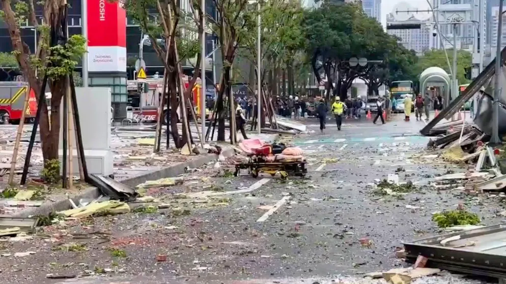 Bilder zeigen Zerstörung. Mehrere Tote bei Kaufhaus-Explosion in Taiwan