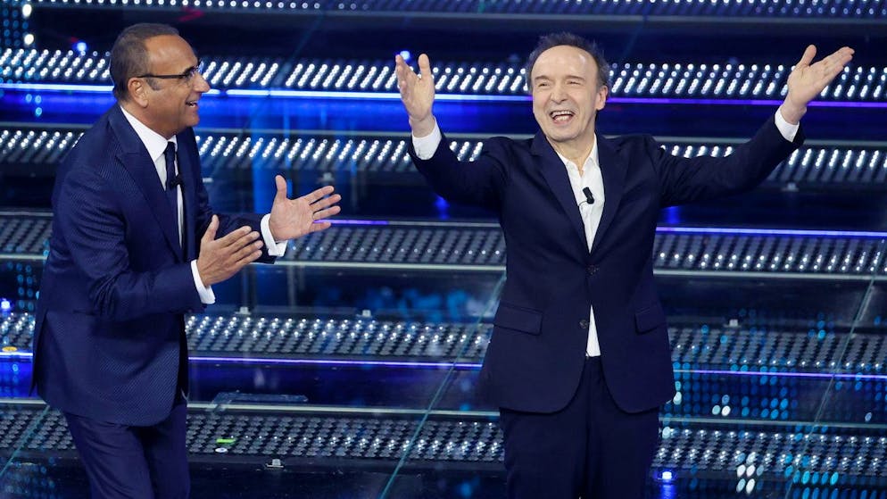 A tutto Festival. Benigni show all'Ariston, Cucciari incontenibile. Mahmood co-conduttore sbaglia tutto