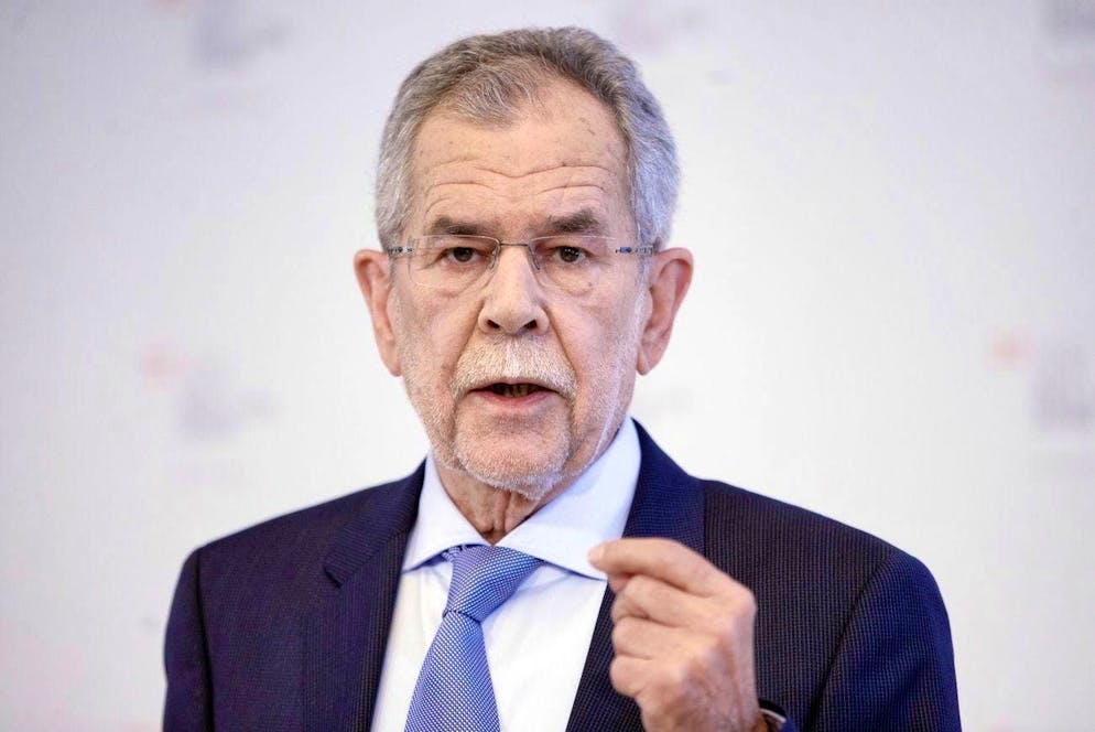 Now calling on the parties to be willing to compromise: Austrian President Alexander Van der Bellen.