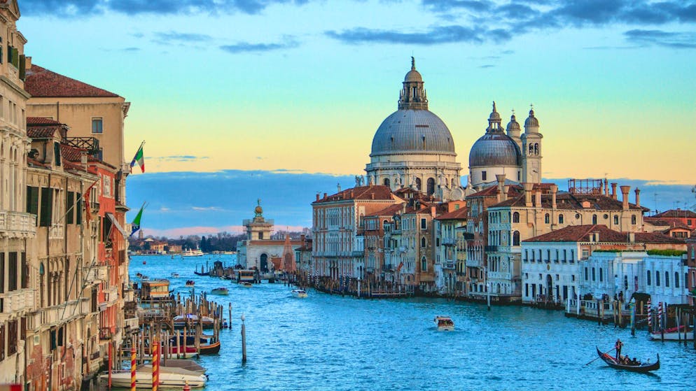 According to "Time Out", there is no better place for lovers than Venice.