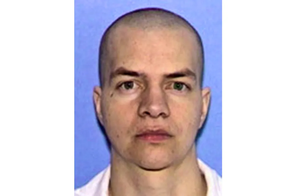 Cette photo non datée publiée par le département de la Justice pénale du Texas montre Richard Lee Tabler, condamné à mort. Le condamné à mort du Texas dont les appels menaçants au législateur ont entraîné le verrouillage du système pénitentiaire et une répression de la contrebande a perdu son appel mercredi 16 décembre 2009 pour un double meurtre commis en 2004. (Photo AP/Département de la Justice pénale du Texas, Dossier)