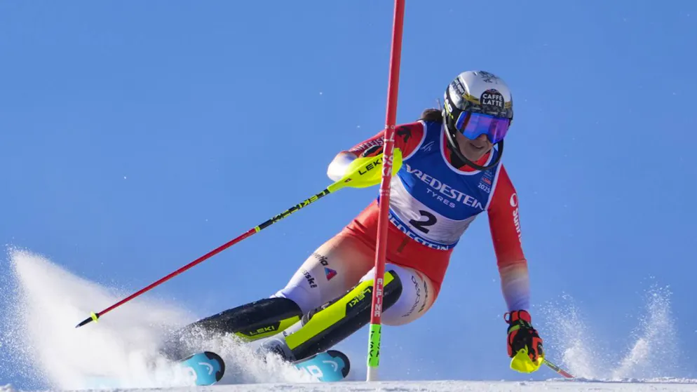 Camille Rast tat es Vreni Schneider gleich - Gallery. Wendy Holdener macht mit Bestzeit im zweiten Lauf zwei Plätze gut