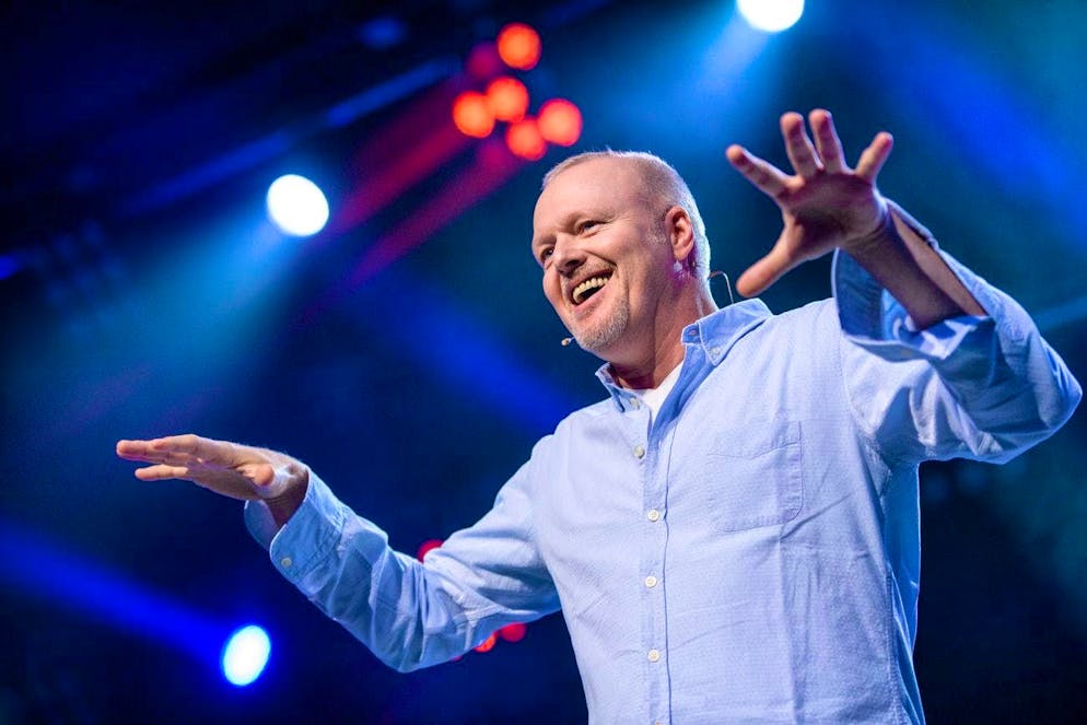 Entertainer Stefan Raab was torn between the two