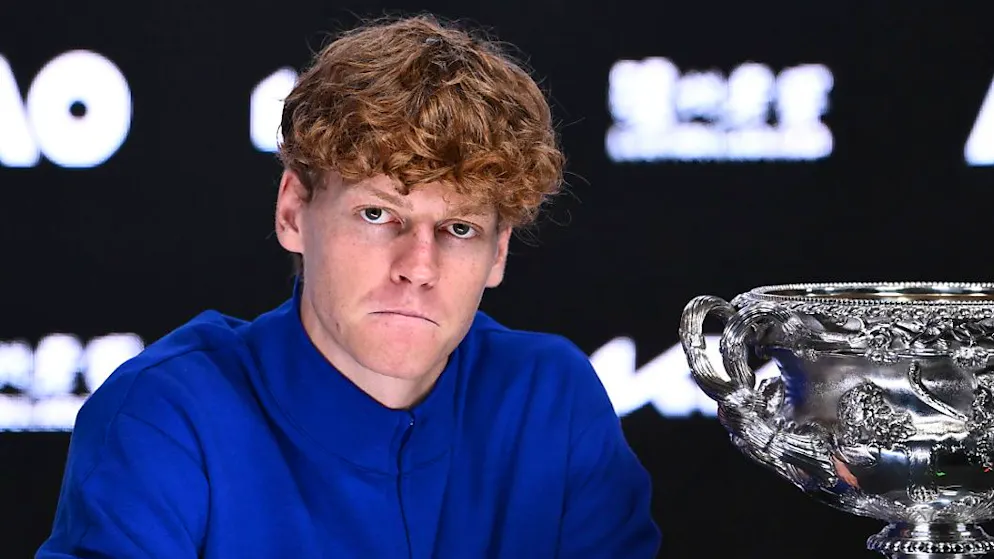 Jannik Sinner suspendu. Le no 1 mondial «responsable de la négligence de son entourage»