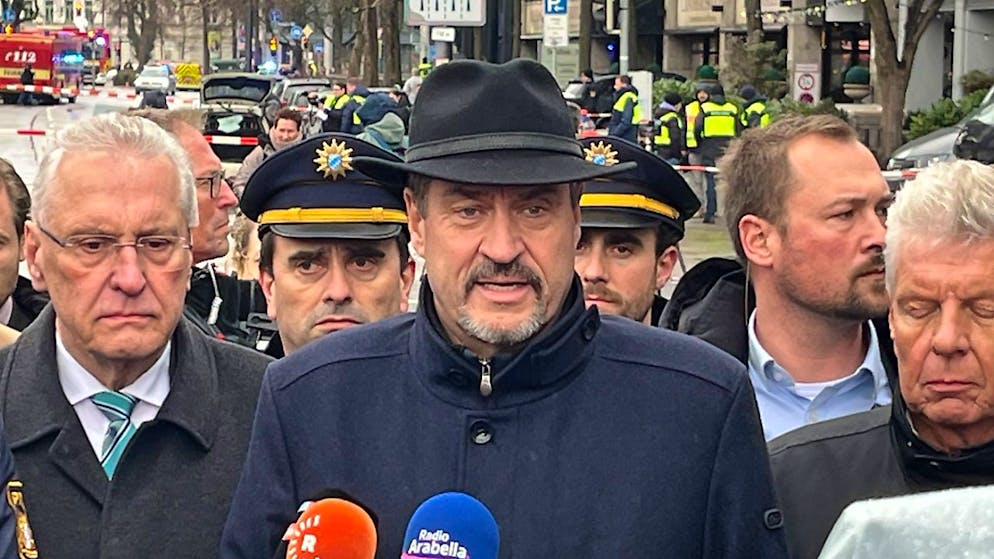 «1 volo a settimana». Dopo l'attentato a Monaco, il ministro Söder vuole voli per rimpatriare afghani