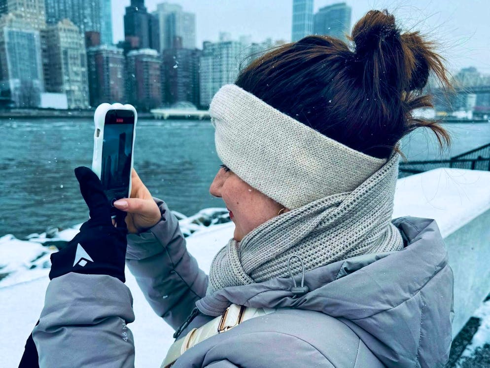 Snowflakes, white skirts: New York has its own charm when dressed in white. 