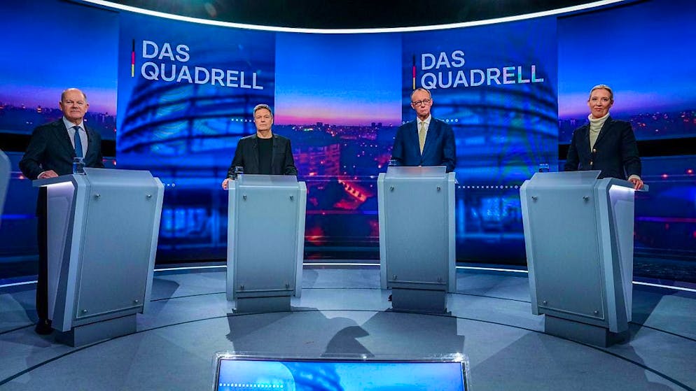 Federal Chancellor Olaf Scholz (l-r, SPD), Robert Habeck (Alliance 90/The Greens), Federal Minister for Economic Affairs and Climate Protection, Friedrich Merz, CDU candidate for chancellor and CDU federal chairman, and Alice Weidel, AfD parliamentary group leader, take part in the "Quadrell" TV discussion on the Bundestag election campaign in the studio. Photo: Kay Nietfeld/dpa-Pool/dpa