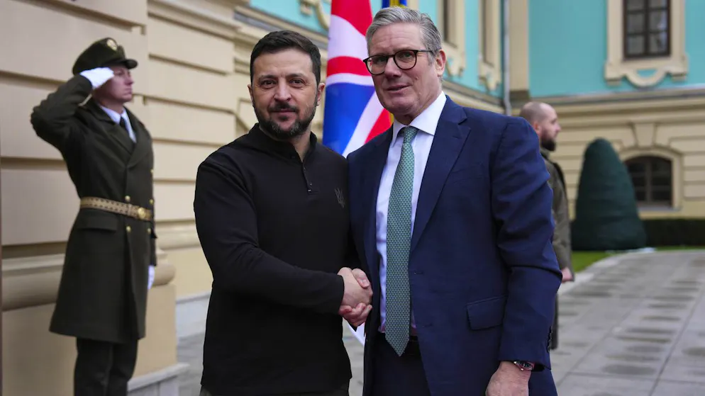 Der britische Premier Keir Starmer mit dem ukrainischen Präsidenten Zelenskyj.