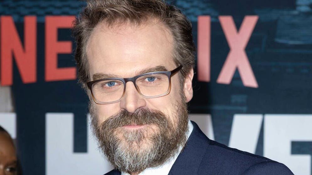 Dopo la rottura con Lily Allen. Nuova fiamma per David Harbour? Ecco chi sarebbe