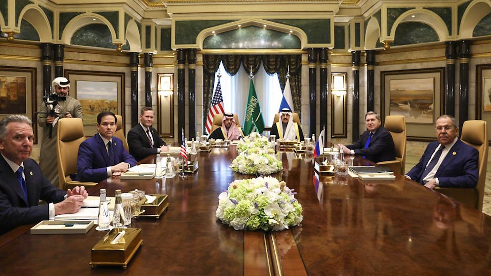 Trattative. Al via a Riad i colloqui tra le delegazioni di USA e Russia sulla guerra in Ucraina