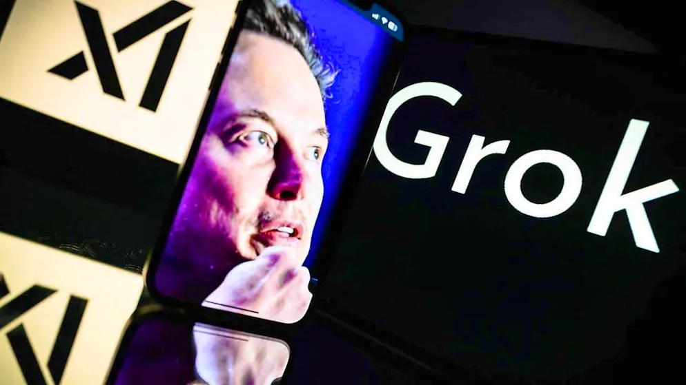 Elon Musk is fighting against the ChatGPT inventor OpenAI. Now he announces a new version of his rival chatbot Grok. (archive image)