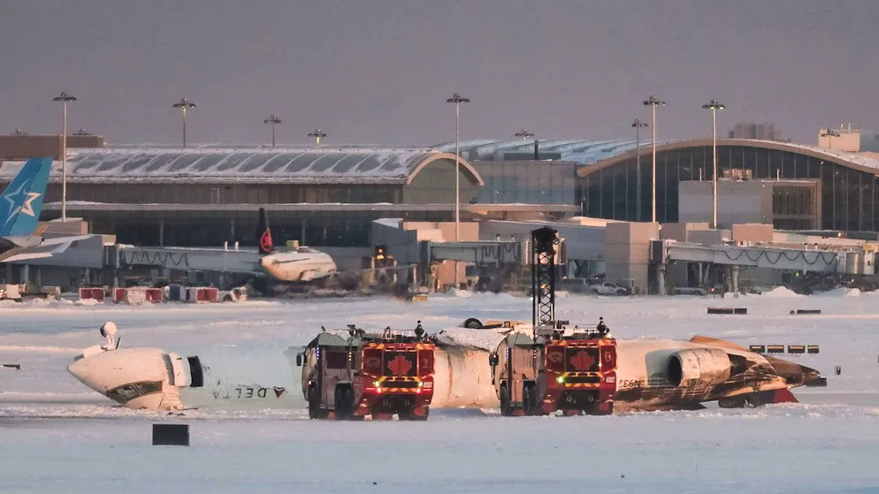 L'appareil a terminé sa course à l'envers. Accident d'un avion à l'atterrissage à Toronto: 18 blessés