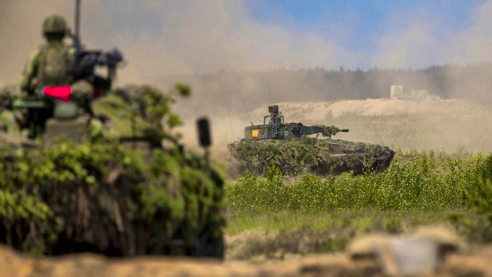 German soldiers at the Grand Quadriga exercise in Lithuania in May 2024: 4000 Germans are to be stationed in the Baltic country in 2027. This could cause gaps on the home front, warned Lieutenant General Alfons Mais in Der Spiegel just over a year ago.