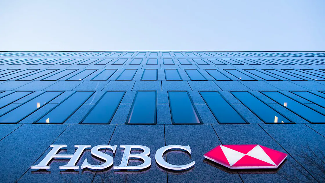 Banques: HSBC dit vouloir économiser 1,5 milliard de dollars par an ...