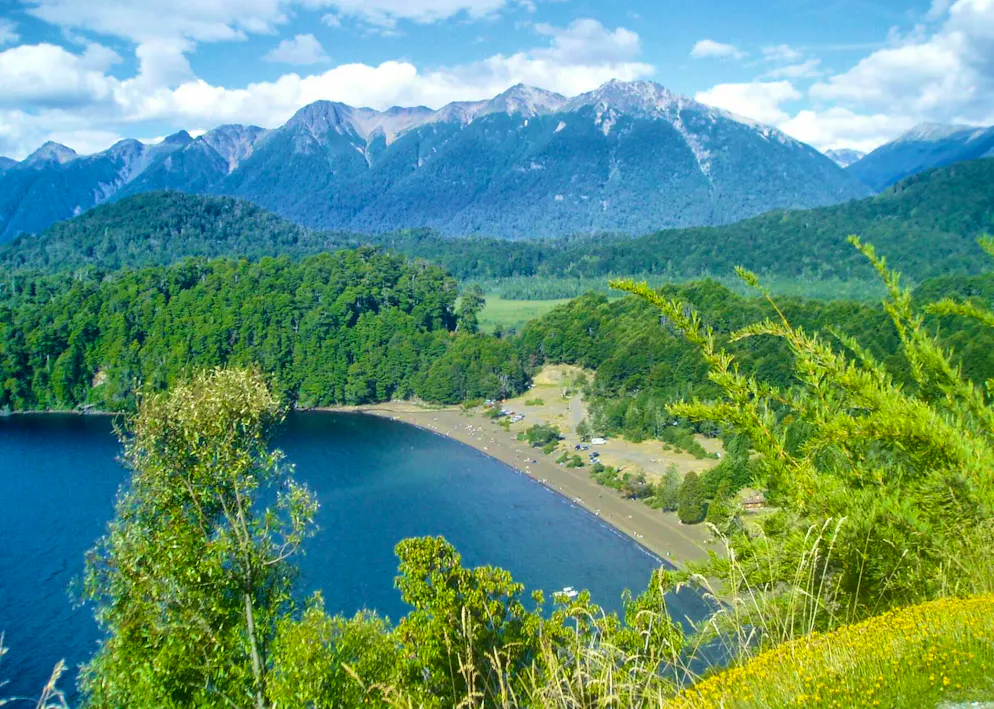 The man was found near Lake Espejo (symbolic image)