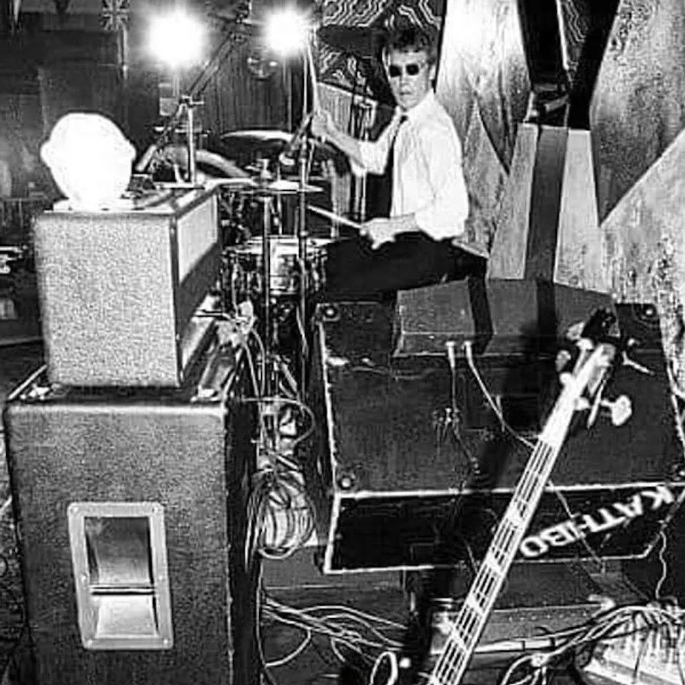 Rick Buckler faisait partie de la formation originale du groupe aux côtés du bassiste Bruce Foxton et du chanteur et guitariste Paul Weller.