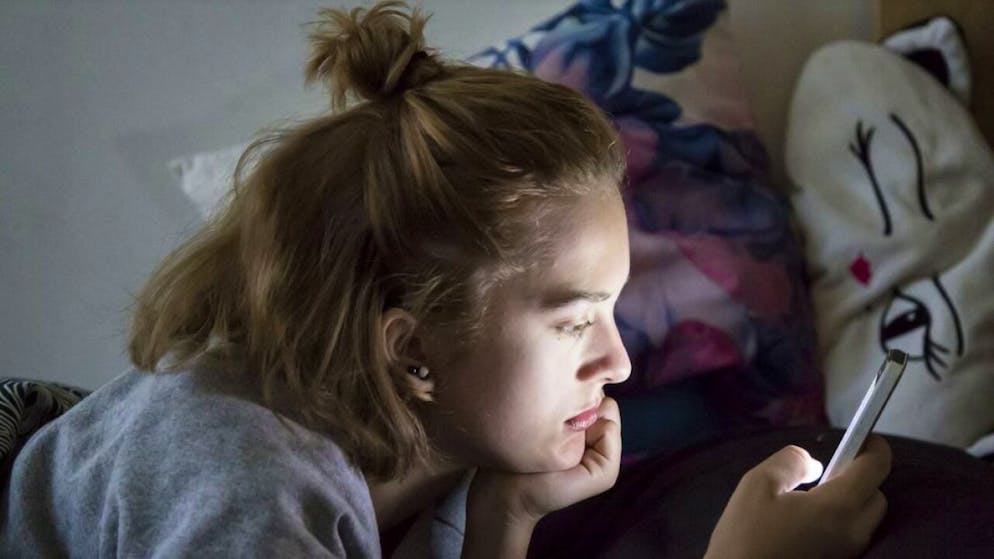 Spesso si opera con lo smartphone dal letto o dal divano.